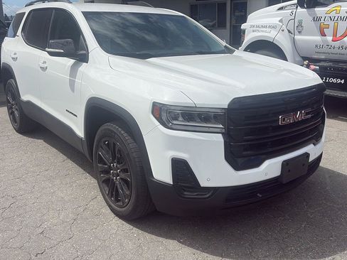 Used 2023 GMC Acadia SLE w/ Elevation Edition FWD image 10