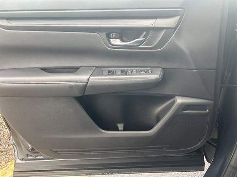 Used 2023 Honda CR-V EX image 13