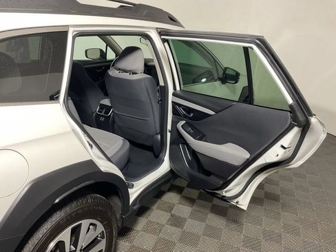 Used 2023 Subaru Outback Premium AWD/4WD image 34