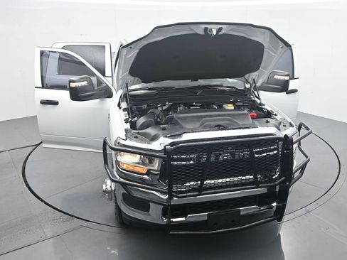 Used 2024 RAM 3500 Tradesman w/ Chrome Appearance Group AWD/4WD image 46