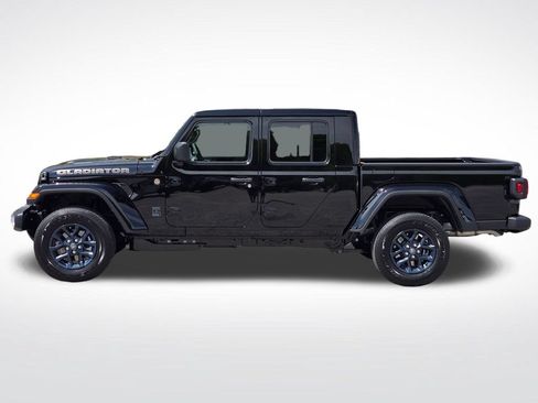 New 2026 Jeep Gladiator Sport AWD/4WD image 16