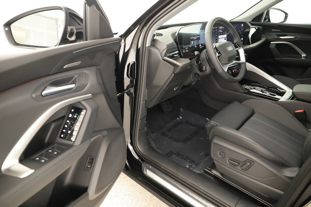 New 2026 Audi Q5 Premium Plus AWD/4WD image 14