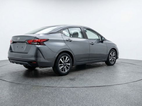 Used 2025 Nissan Versa SV FWD image 9