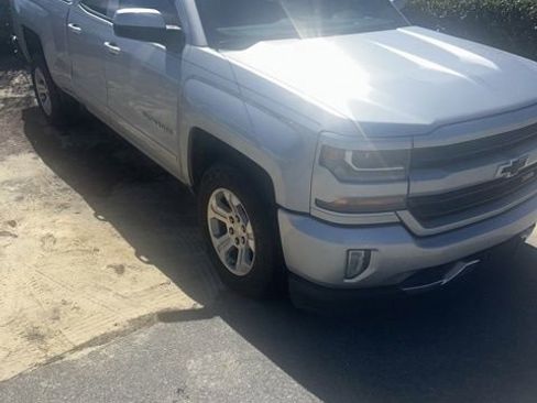 Used 2017 Chevrolet Silverado 1500 LT w/ All Star Edition image 10