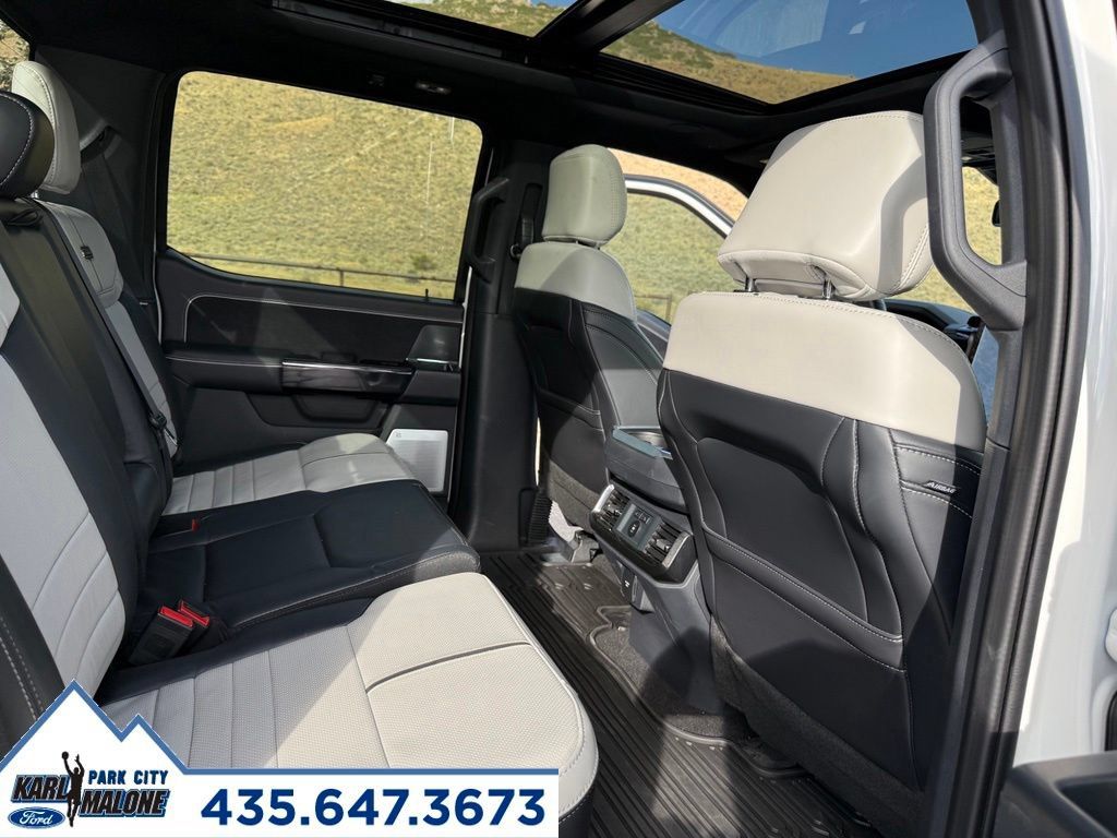 Used 2025 Ford F150 Lightning Platinum AWD/4WD image 35