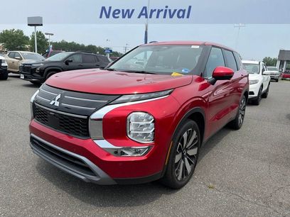 Used 2025 Mitsubishi Outlander SE