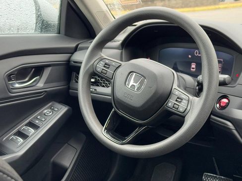 Used 2024 Honda Accord EX image 12