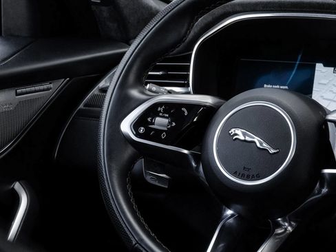 Used 2025 Jaguar F-PACE SVR AWD/4WD image 22