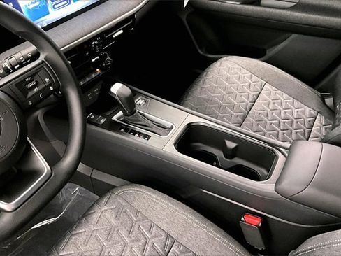 New 2026 Nissan Kicks SV image 8