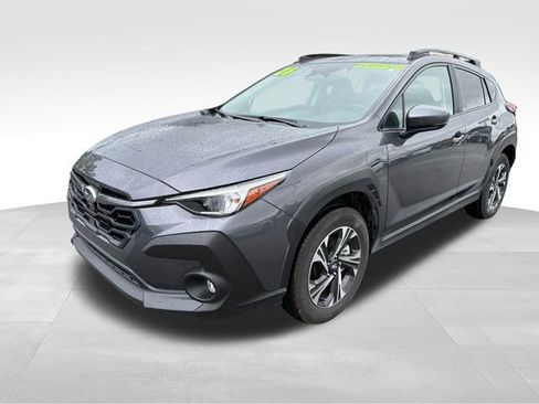 Used 2026 Subaru Crosstrek 2.0i Premium AWD/4WD image 3