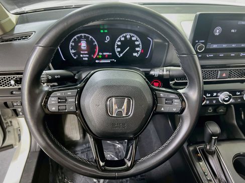 Used 2023 Honda Civic EX image 11