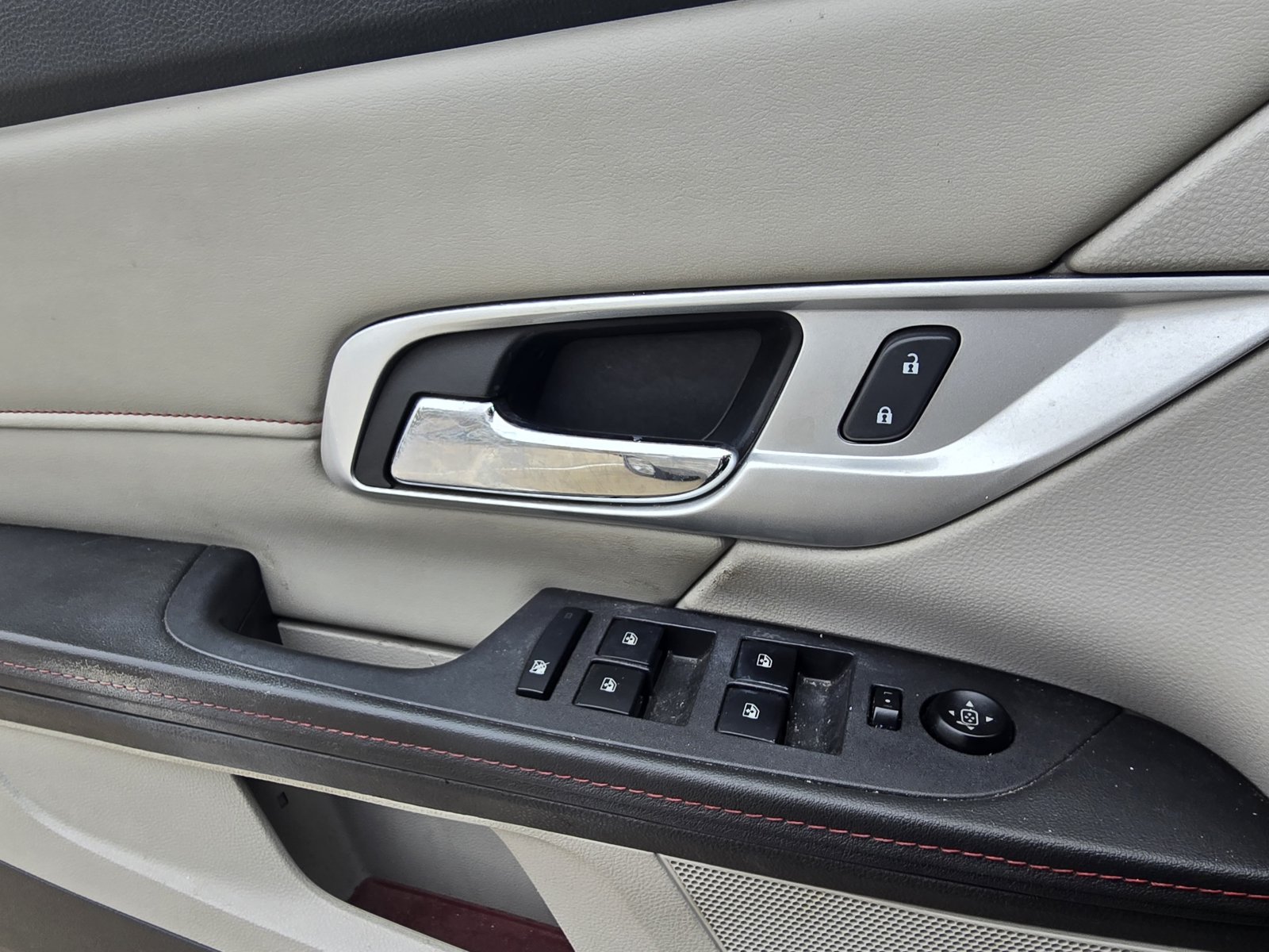Used 2013 GMC Terrain SLT AWD/4WD image 20