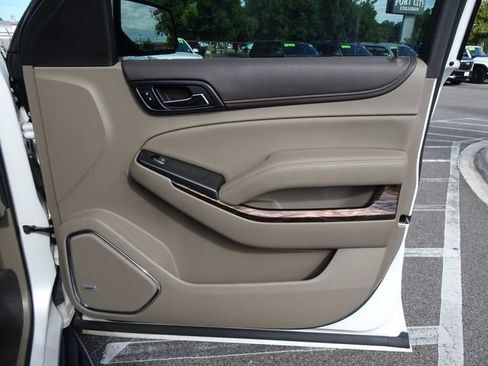 Used 2018 GMC Yukon SLT w/ HD Trailering Package AWD/4WD image 19