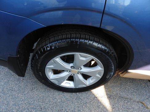 Used 2015 Subaru Forester 2.5i Limited image 20