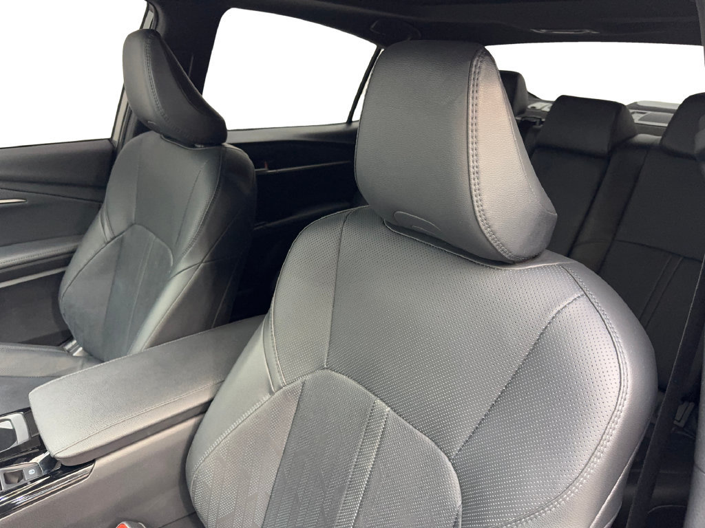 Used 2025 Toyota Camry XSE w/ Premium Package FWD image 29
