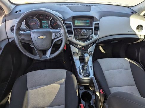 Used 2016 Chevrolet Cruze LS image 25