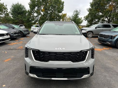New 2026 Kia Sorento S image 2
