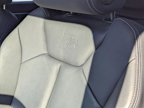 Used 2023 Audi Q3 2.0T Premium Plus image 15