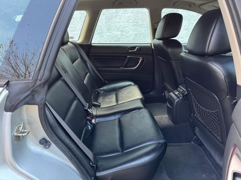 Used 2007 Subaru Outback 2.5i Limited image 23