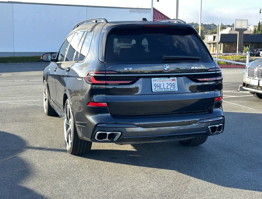 Used 2024 BMW X7 M60i w/ Climate Comfort Package AWD/4WD image 3