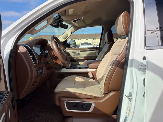 Used 2019 RAM 1500 Laramie AWD/4WD image 13