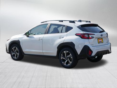 Used 2024 Subaru Crosstrek 2.0i Premium AWD/4WD image 5