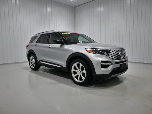 Used 2020 Ford Explorer Platinum AWD/4WD image 3