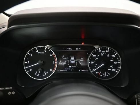 Used 2023 Nissan Rogue S FWD image 9