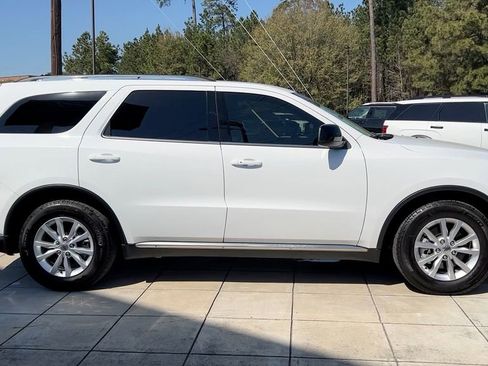 Used 2023 Dodge Durango SXT image 14