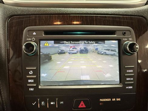 Used 2017 Chevrolet Traverse LT FWD image 20