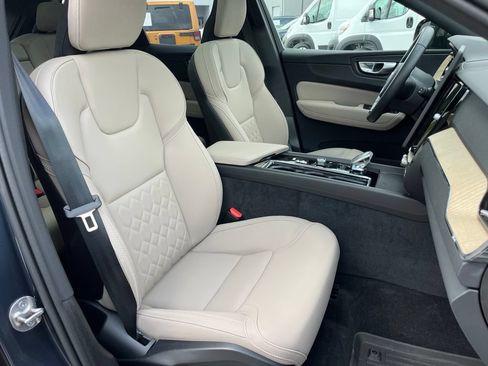 Used 2026 Volvo XC60 B5 Plus w/ Protection Package Premier AWD/4WD image 12
