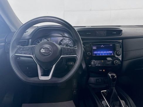 Used 2018 Nissan Rogue S image 21