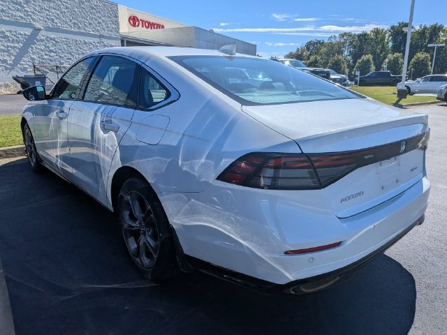 Used 2023 Honda Accord EX-L image 4