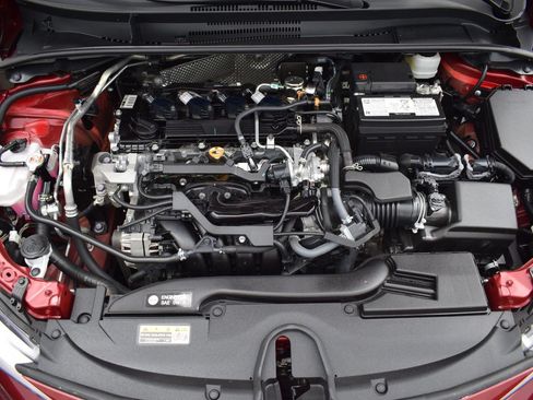 Used 2025 Toyota Corolla SE FWD image 9
