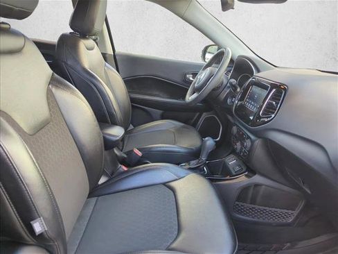 Used 2021 Jeep Compass Latitude image 24