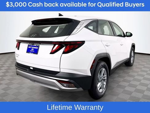 New 2026 Hyundai Tucson SE image 5