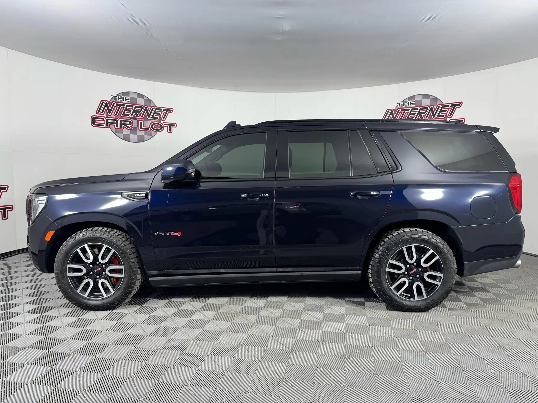 Used 2022 GMC Yukon AT4 AWD/4WD image 4