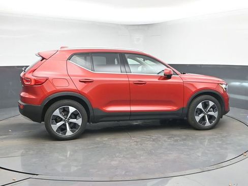 Used 2023 Volvo XC40 B4 Plus w/ Driver Assist Package image 8