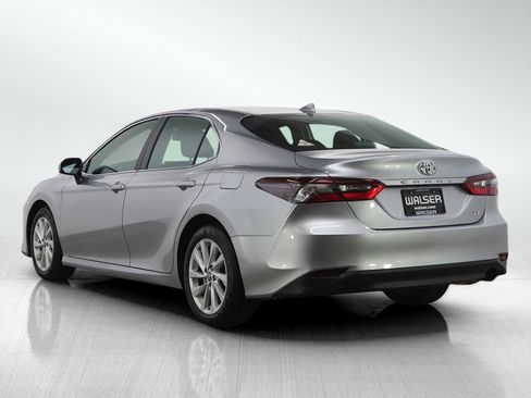 Used 2024 Toyota Camry LE image 3