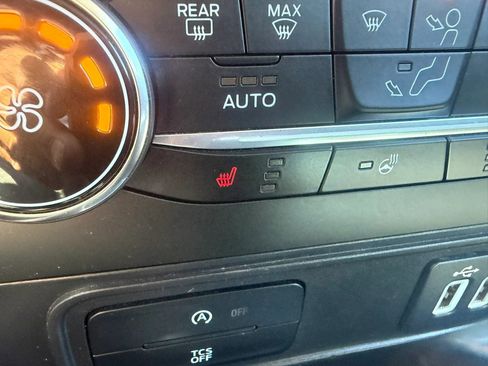 Used 2020 Ford EcoSport Titanium FWD image 21