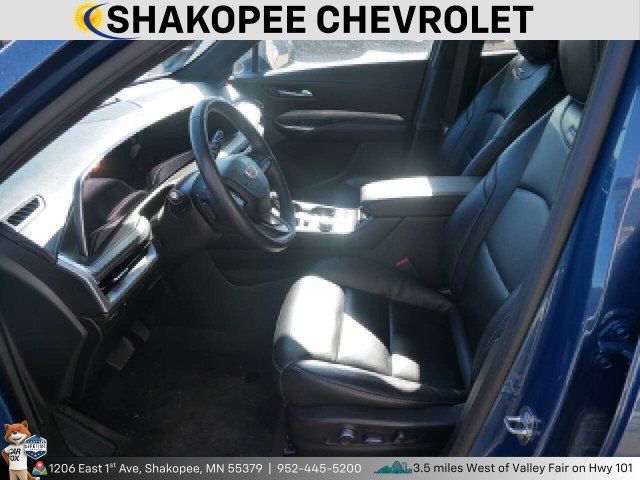 Used 2024 Cadillac XT4 Premium Luxury AWD/4WD image 6