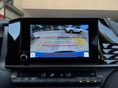 Used 2025 Toyota Camry LE FWD image 30