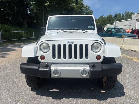 Used 2012 Jeep Wrangler Sahara w/ Connectivity Group AWD/4WD image 5