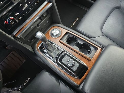 Used 2024 Nissan Armada SL w/ Captain's Chairs Package image 34