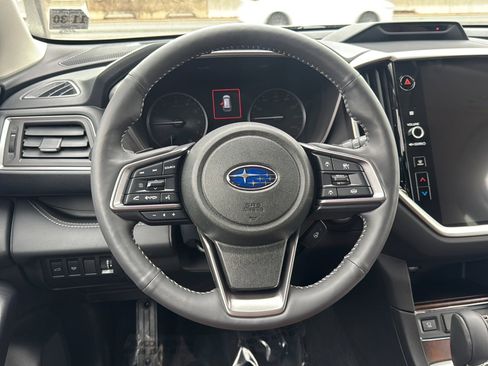 Used 2025 Subaru Ascent Touring w/ Popular Package #1 image 2
