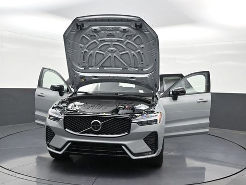 New 2026 Volvo XC60 B5 Plus AWD/4WD image 34