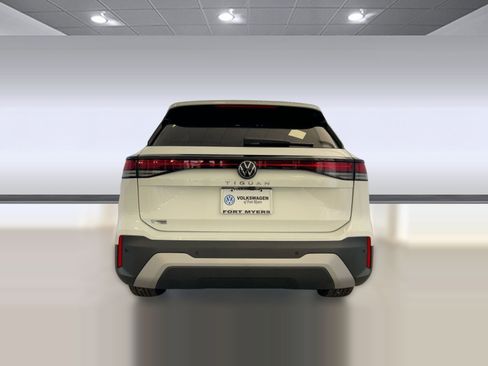 New 2026 Volkswagen Tiguan S image 10