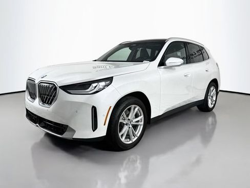 Used 2025 BMW X3 xDrive30i w/ Convenience Package AWD/4WD image 3