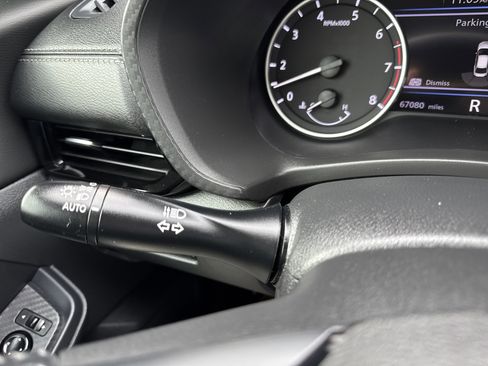 Used 2022 Nissan Sentra SV image 27