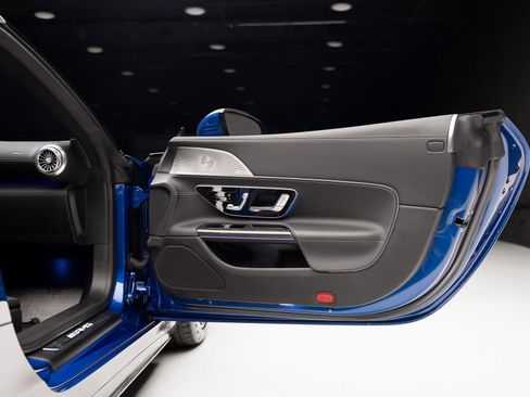 Used 2023 Mercedes-Benz SL 43 AMG image 64